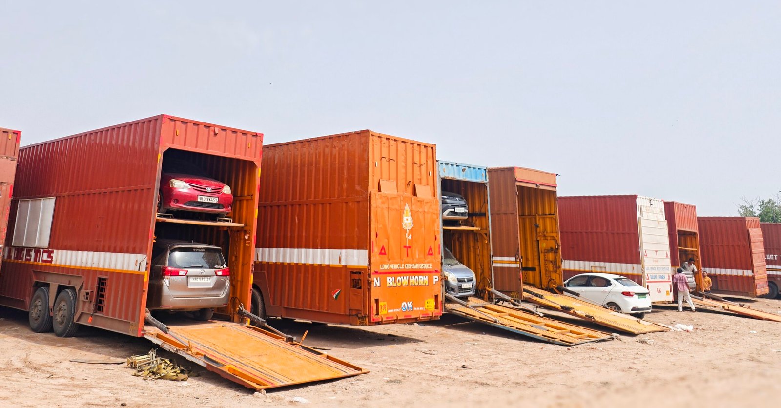 Car Carrier Service Web Banner