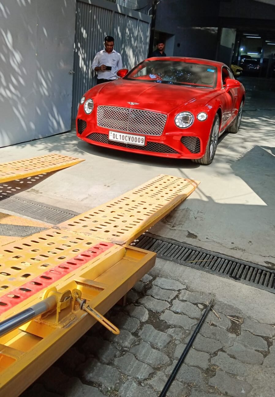 Car Transport Service in Girgaon Mumbai
