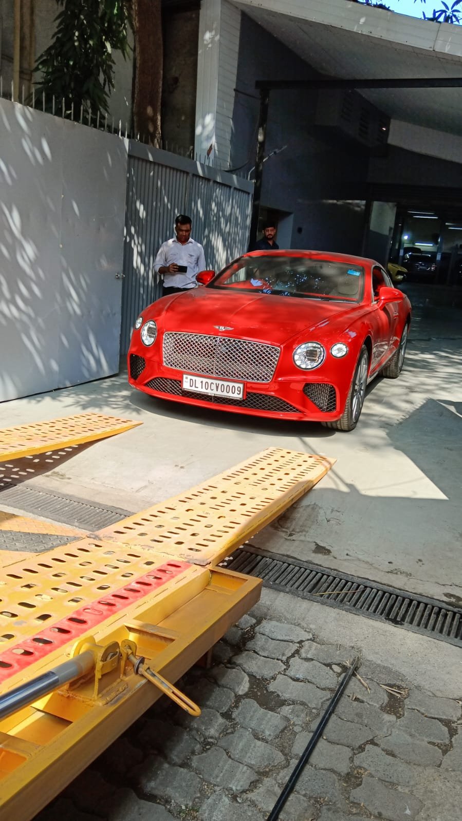 Car 15
